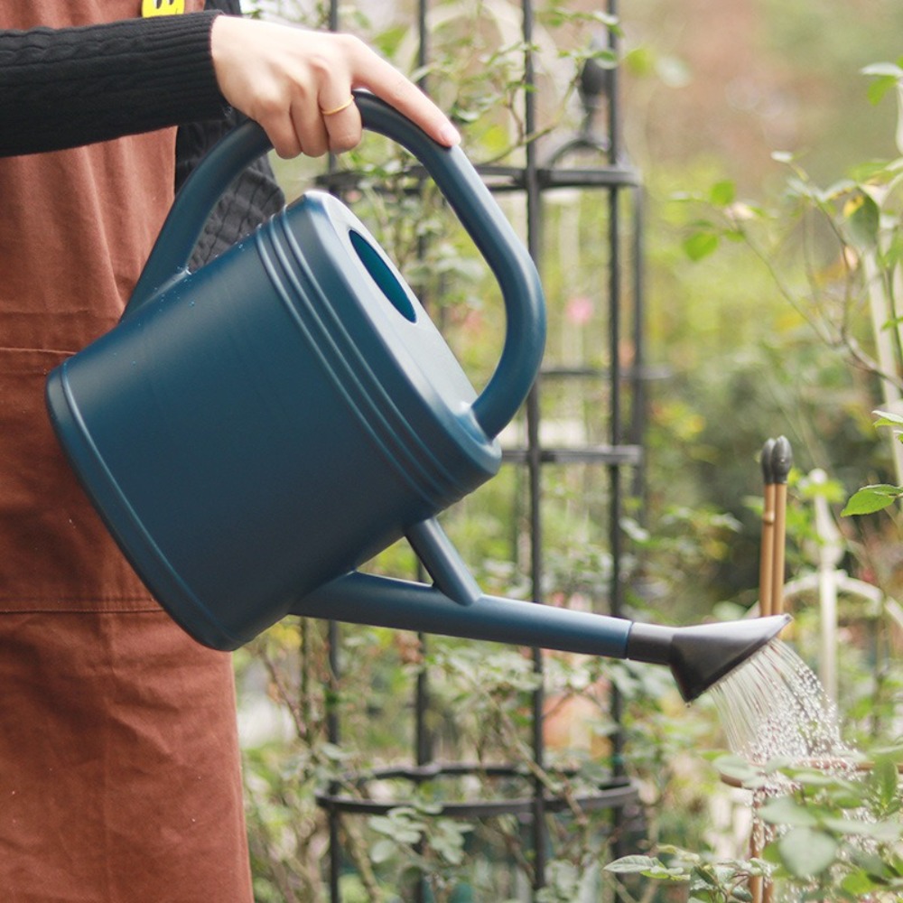 Watering Can Long Spout - 1L/2L Pot Penyemprot Air Plastik untuk